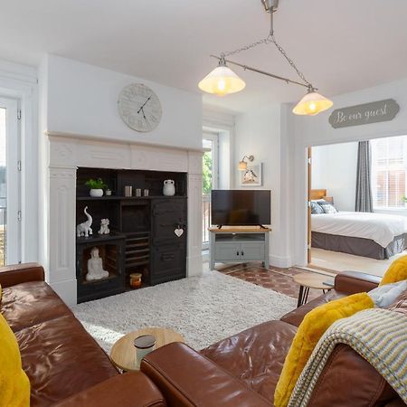 Charles Alexander Short Stay - Clifton Drive Beach Retreat Lytham St Annes Exteriör bild