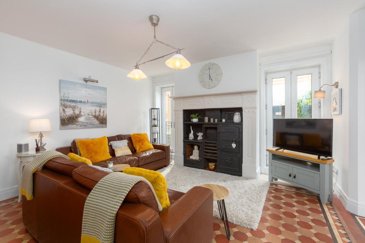 Charles Alexander Short Stay - Clifton Drive Beach Retreat Lytham St Annes Exteriör bild